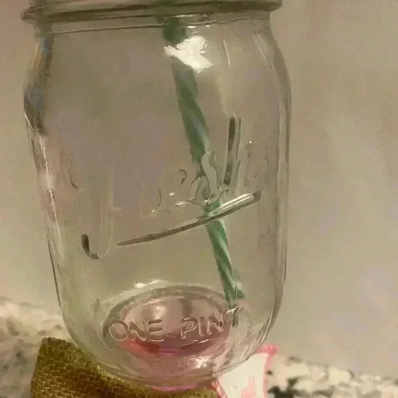 NWOT Mason Jar Wine Glass with Pink Stem & clear Fresh Mason Jar 1 pint with lid - Picture 3 of 6